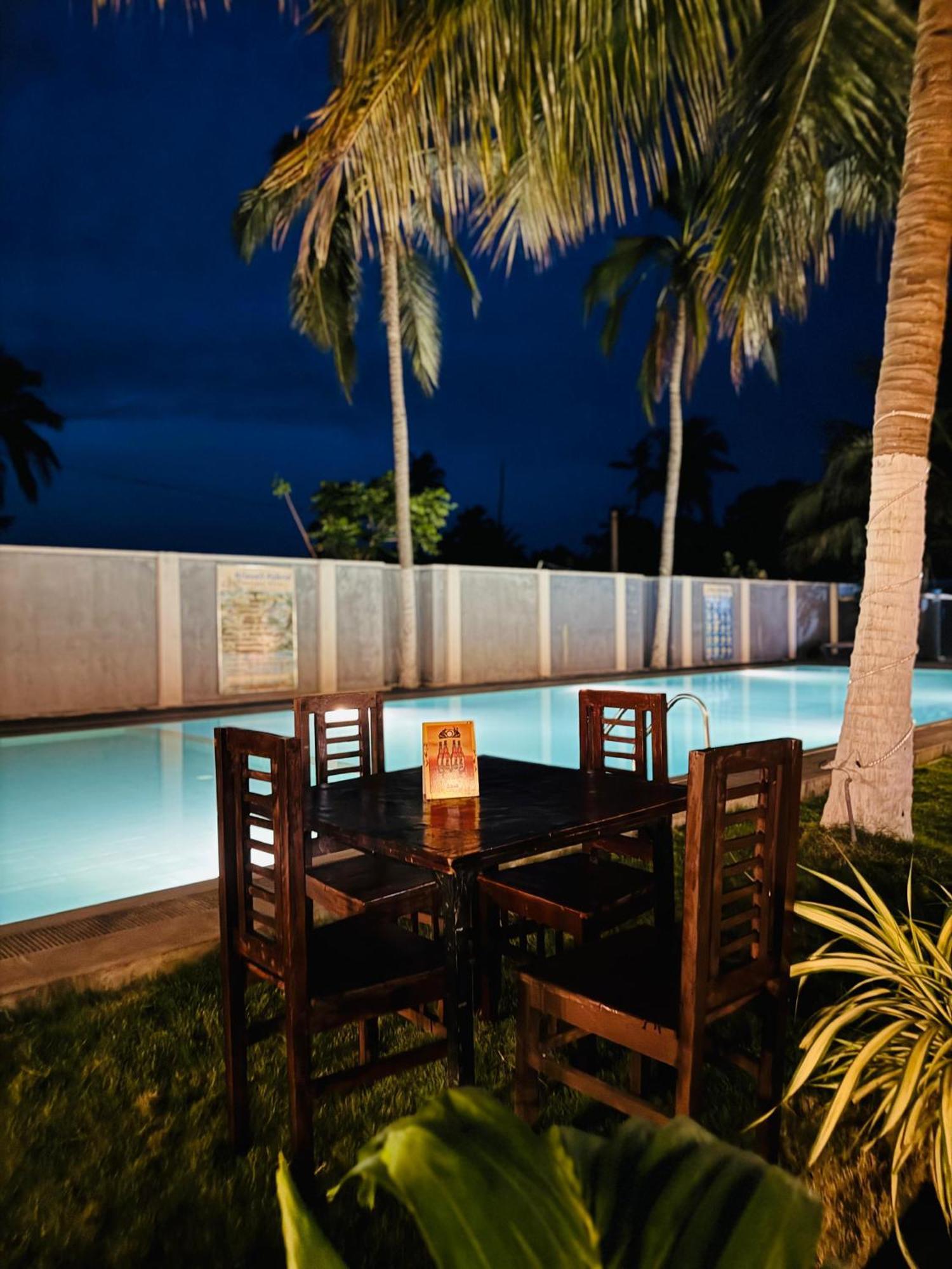 Nilaveli Hybrid Holiday Hotel Buitenkant foto